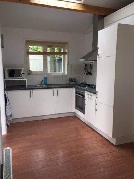 פוטן Heerlijk Huis In Een Prachtige Bosrijke Omgeving. מראה חיצוני תמונה